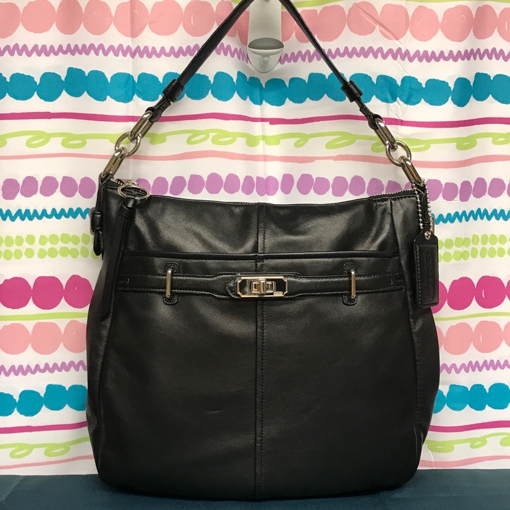 LIKE NEW COACH CHELSEA BLACK LEATHER ASHLYN HOBO